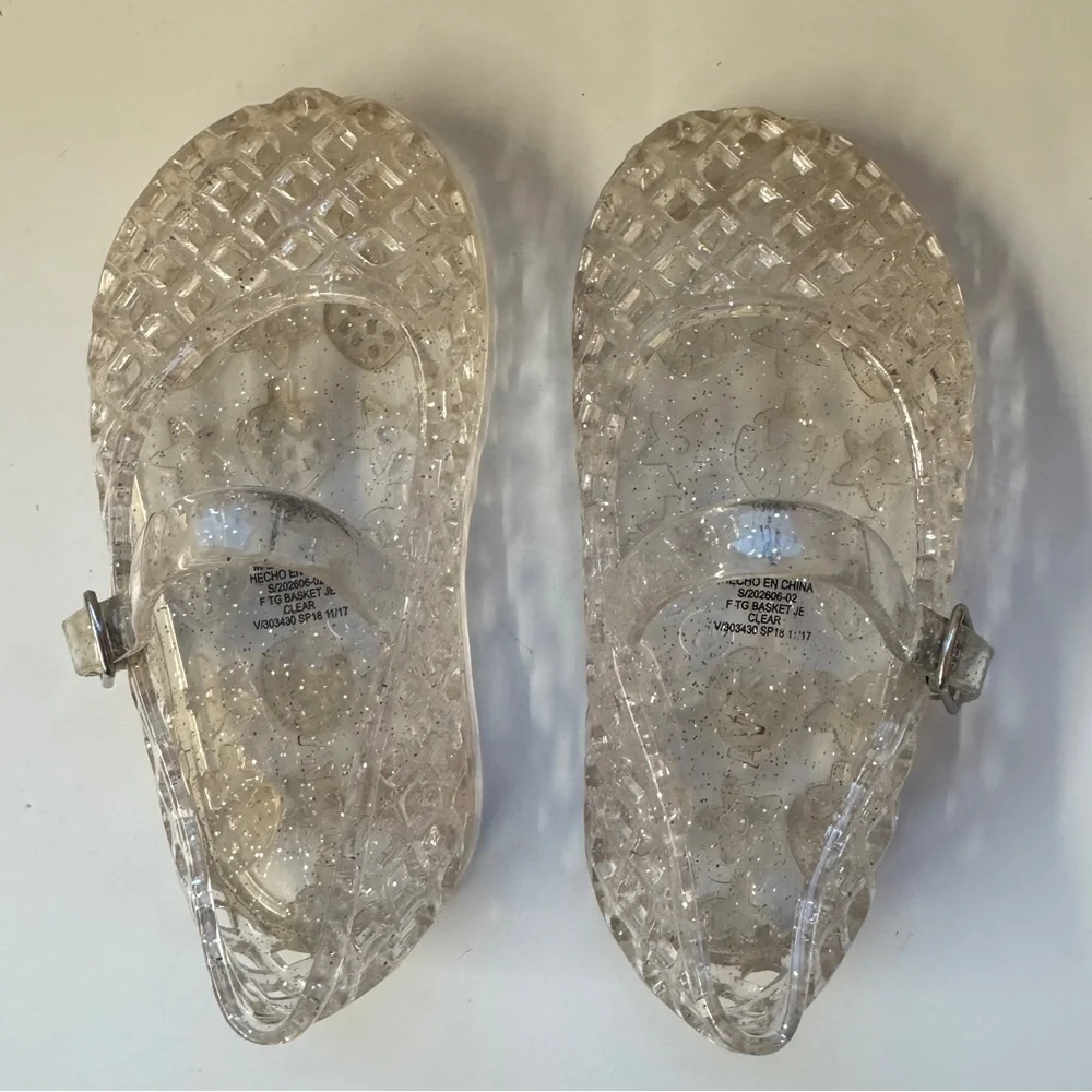 GAP translucent basket